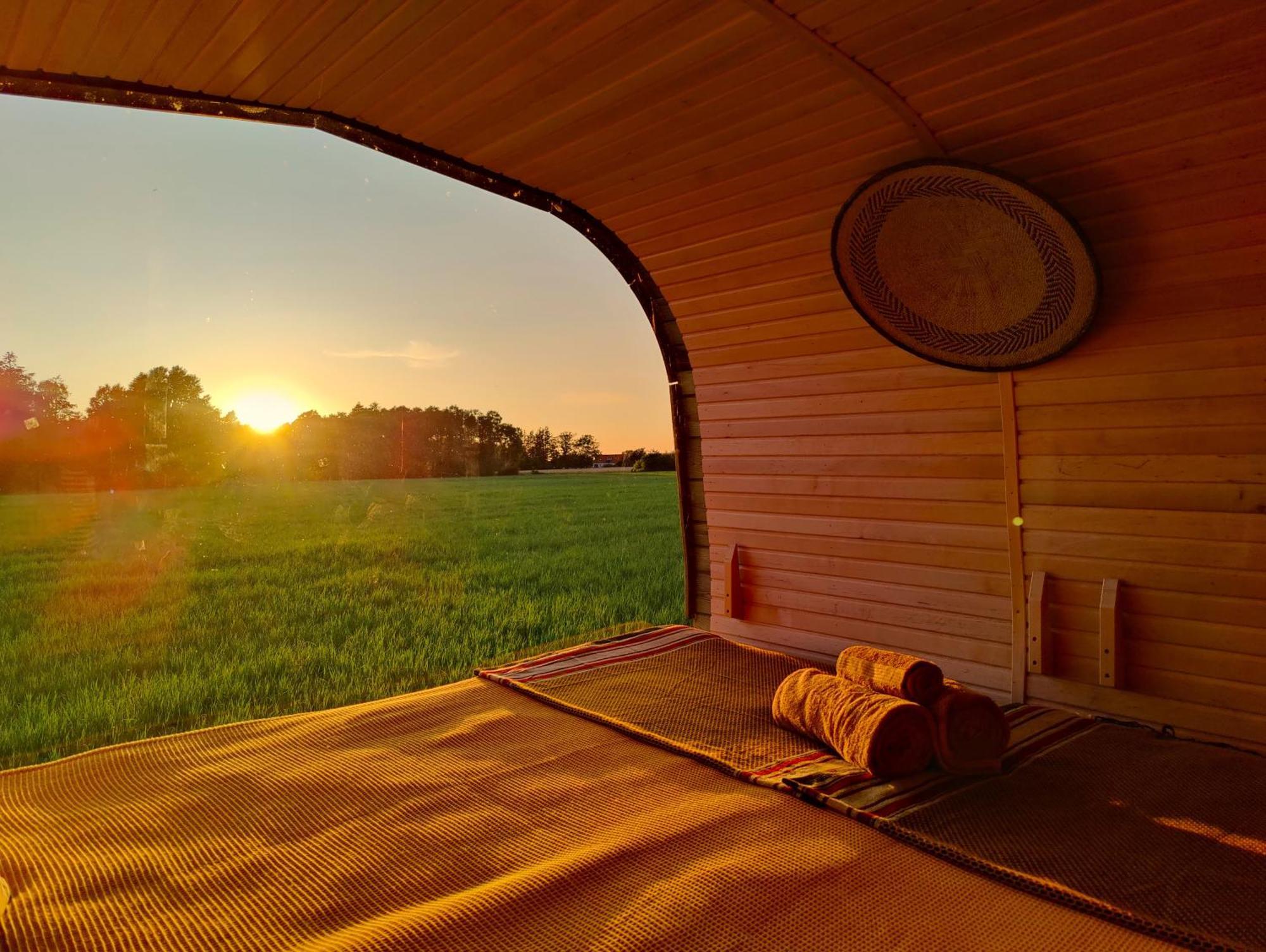 Under Canvas Bornholm Ostermarie エクステリア 写真