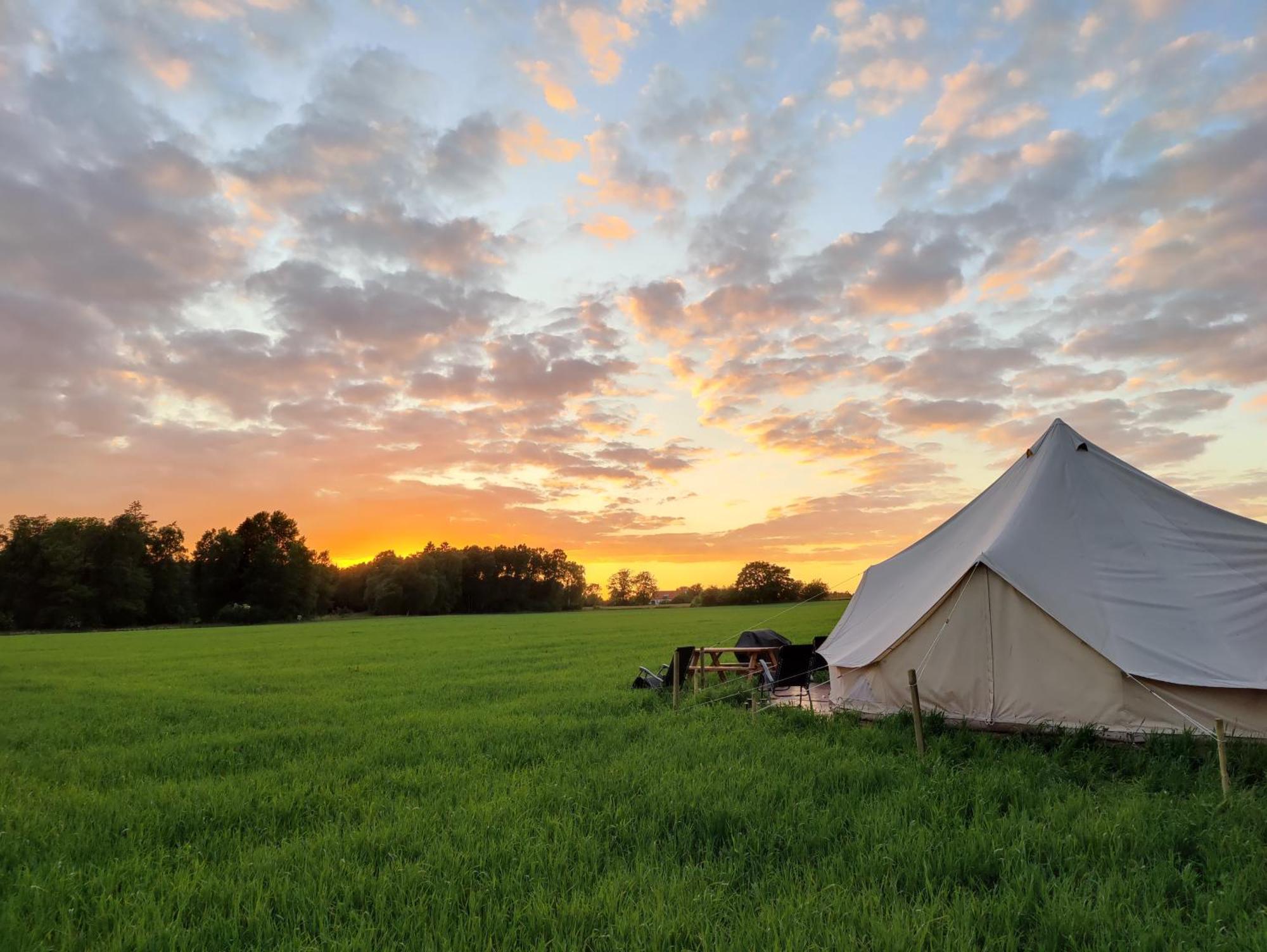 Under Canvas Bornholm Ostermarie エクステリア 写真