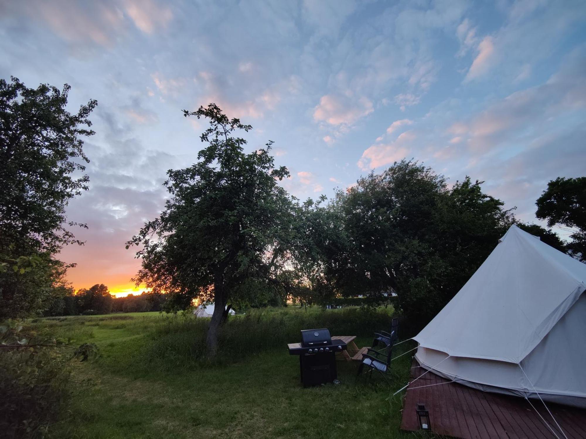 Under Canvas Bornholm Ostermarie エクステリア 写真